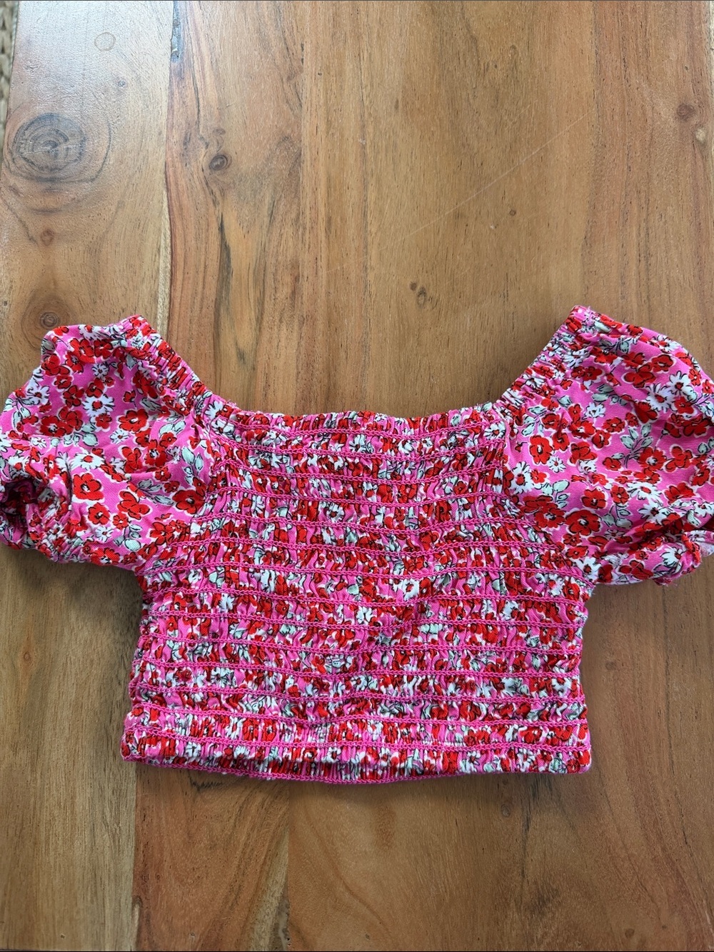 NWOT Vince Camuto Smocked Floral Top